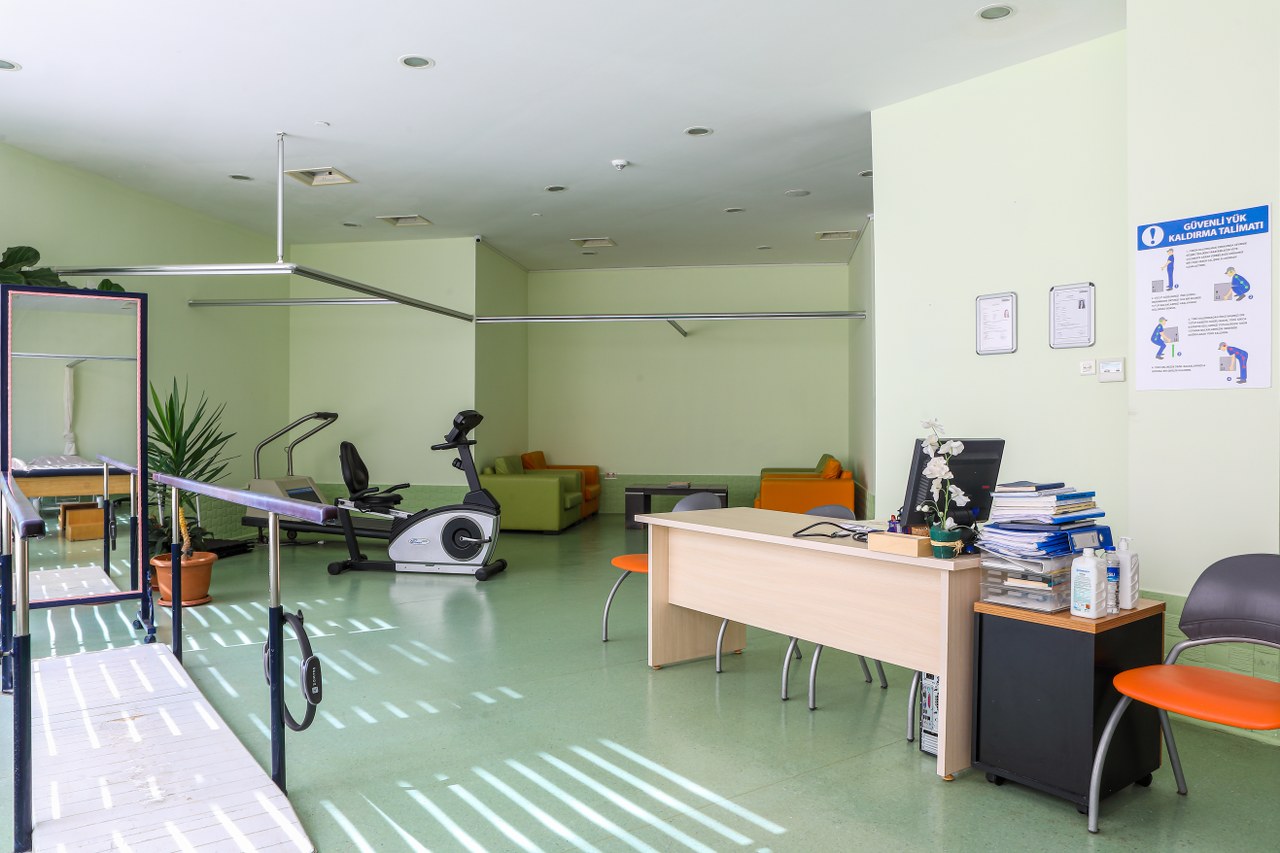 Carefree physiotherapy 2